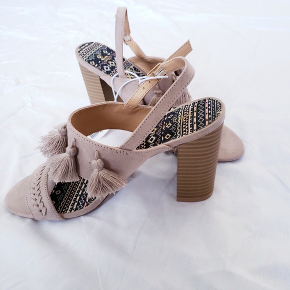 Altar'd State Heels - Picture 3 of 5